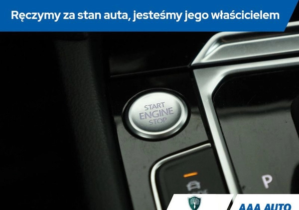 Volkswagen Arteon cena 112000 przebieg: 117026, rok produkcji 2018 z Pszczyna małe 352